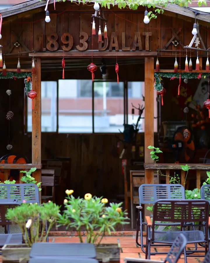 Tại Nhà Nghỉ Phương Thảo 5